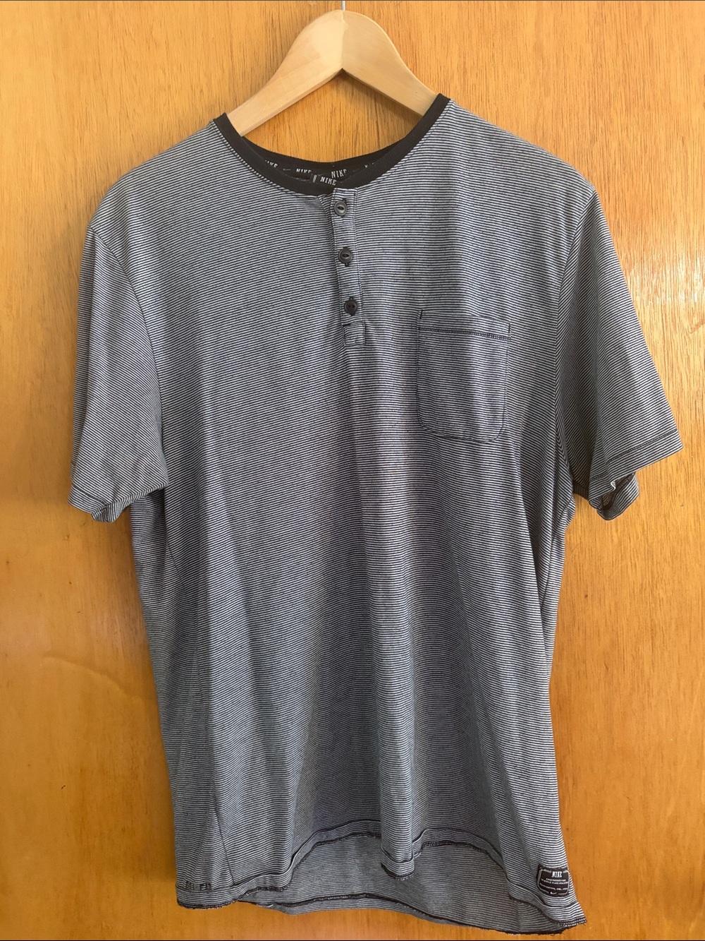 NIKE Men's Short Sleeve Henley Tee - Heather Gray with Black Trim